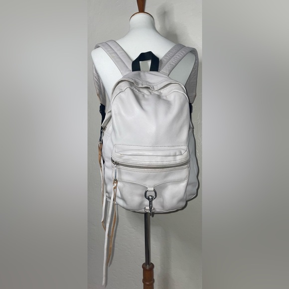 🎉HP🎉Rebecca Minkoff Large MAB 100% Leather Backpack in Light Gray/Silver🩶 - Picture 2 of 15